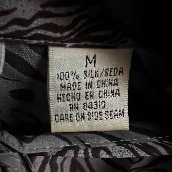 Riva 100% Silk Animal Print Button Up Blouse M Medium 3/4 Sleeve Zebra Leopard - Picture 3 of 12